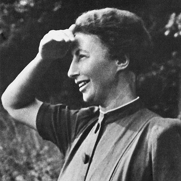 Hengstenberg, Elfriede